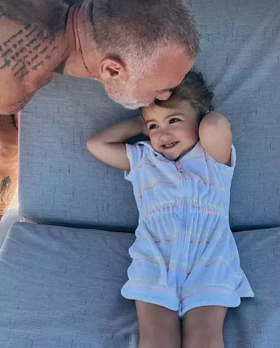 Blu Jerusalema și Gianluca Vacchi8