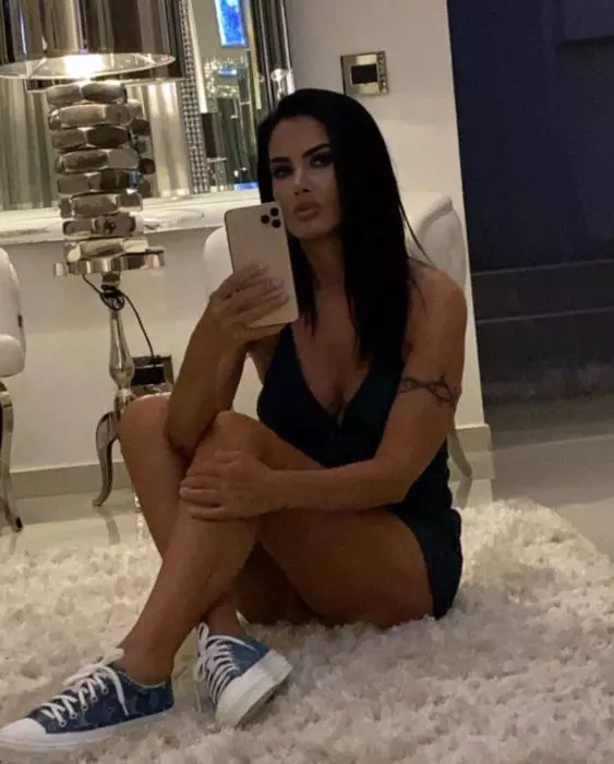 oana zavoranu 9