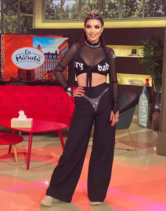 andreea-tonciu-atac-laura-giurcanu-4