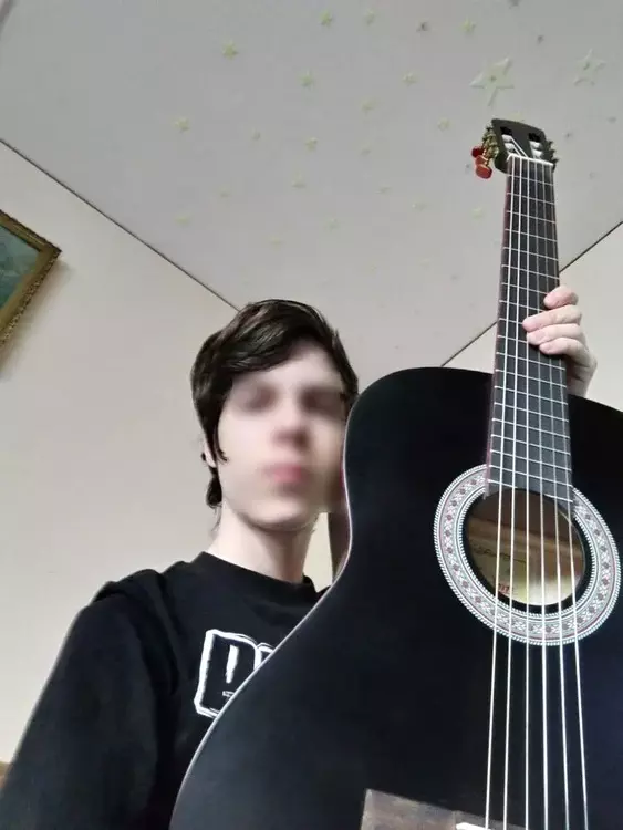 tanarul injunghiat emanuel