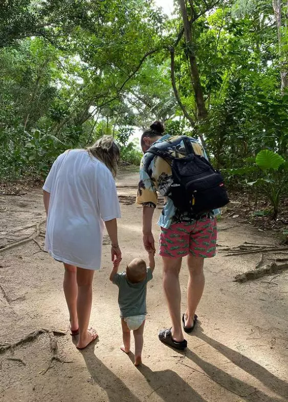 gina-pistol-si-smiley-11