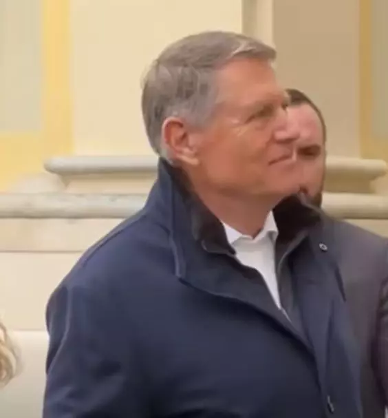 klaus iohannis aparitie