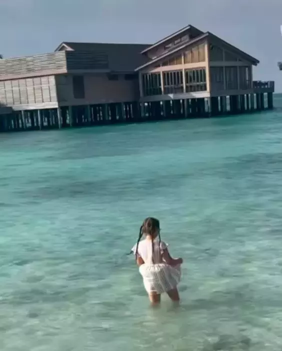 connect-r-si-misha-vacanta-maldive-1