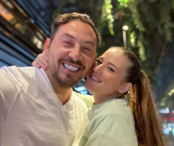 Ștefan-Stan-și-a-botezat-fetița-