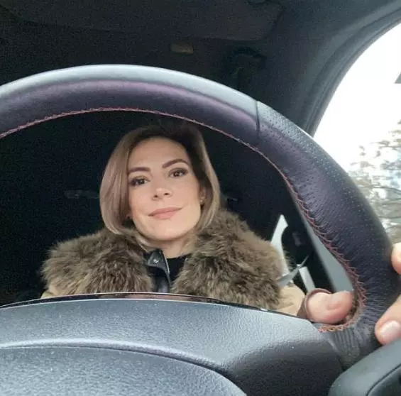 roxana ciuhulescu 37