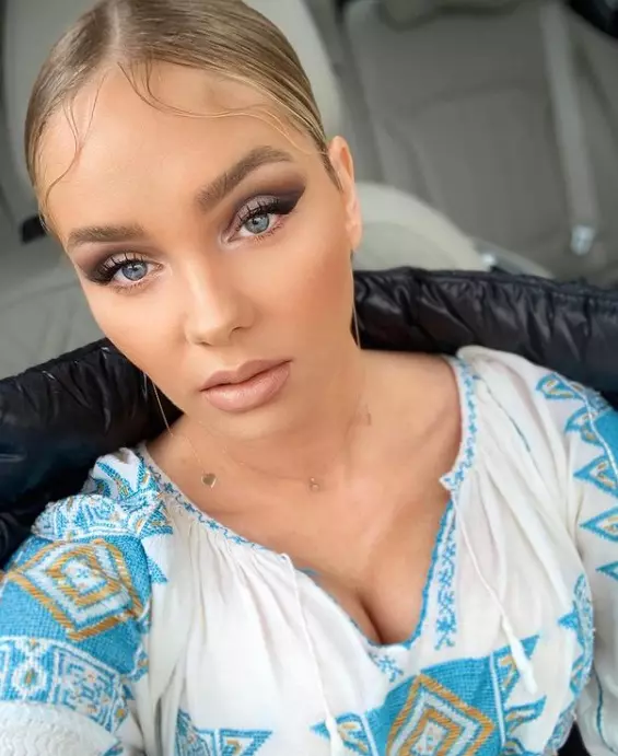 Maria Constantin1
