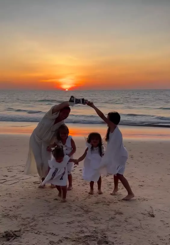 laura-cosoi-imagini-anunt-sarcina-5 (4)