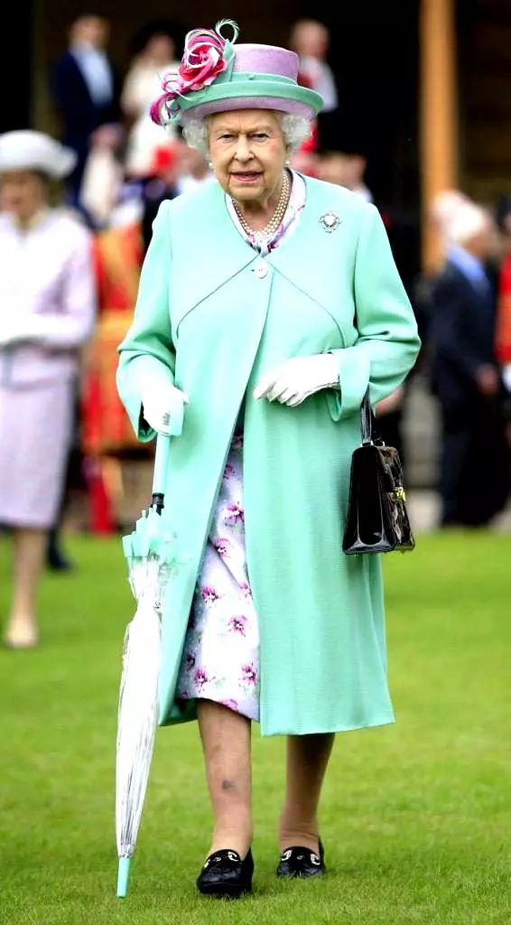 Regina-Elisabeta-3-566x1024