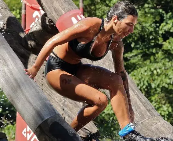 ana-dobrovie-tatuaj-4