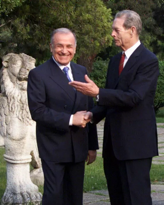 ion-iliescu (5)