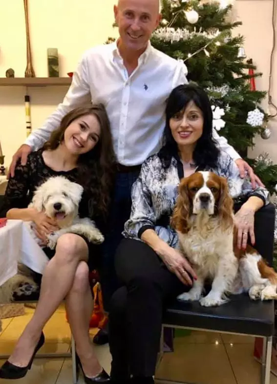 Mugur Mihăescu soție Rodica Mihăescu copil Ivona Mihăescu