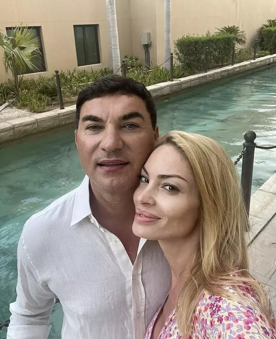 Ce tabieturi de cuplu au Valentina Pelinel și Cristi Borcea. "După ce se culcă copiii, rămânem noi doi"