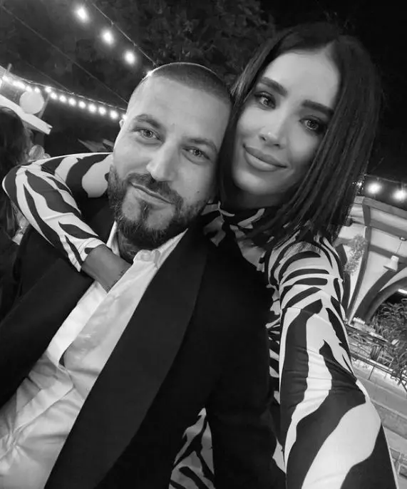 adelina-pestritu-impodobit-bradu-1