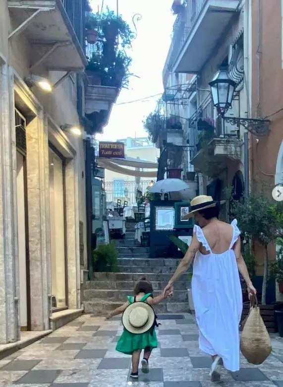 ana si fiica in sicilia
