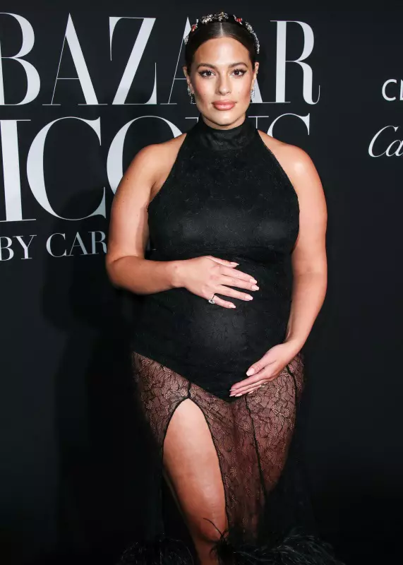 Ashley Graham insarcinata 4