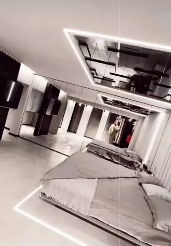 Garsoniera-de-lux-a-lui-Dorian-Popa-4