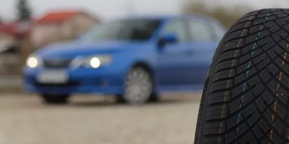 Pneul AllseasonContact 2, o propunere tentantă de la Continental. Cum face față, dacă insistăm mai tare?