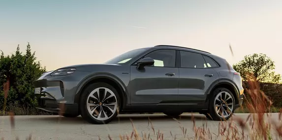 Proaspăt lansatul Porsche Cayenne Electric arată impresionant, dar tehnica și potențialul său sunt și mai impresionante!