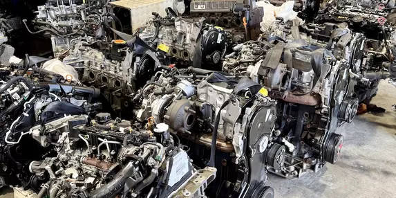 (P) Piesele din dezmembrări: alegerea șoferilor calculați