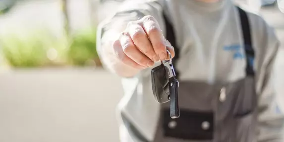 (P) Avantajele cumpărării unei mașini la mâna a doua la comandă: De ce să optezi pentru această variantă