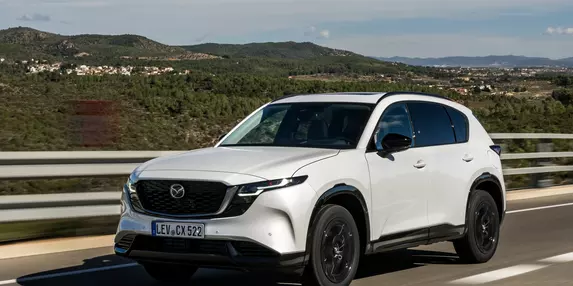 Tratarea evolutivă a stilului pentru noua Mazda CX-5 implică un accent semnificativ pe identitate, cu rafinament inclus
