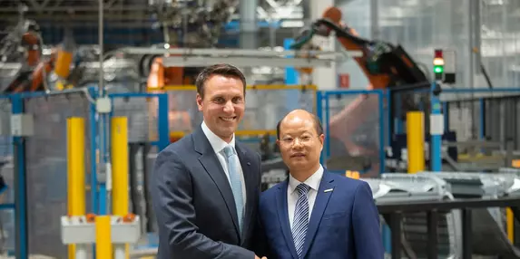Acord de maximă importanță semnat între Geely și Ford vizând uzina din Valencia, aparținând Ford Europe