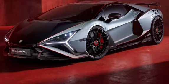 Hibrid, hibrid – dar nu fără un V12: Lamborghini Revuelto SV păstrează ideea originală a indicativului SV