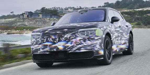 Nu va trece lua septembrie fără prezentarea în premieră a SUV-ului electric Bentley Torcal. Despre ce este vorba, mai precis?