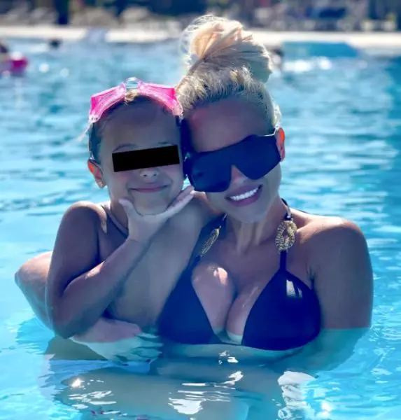 anda-adam-fiica-evelin-.