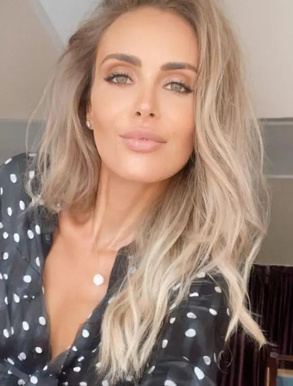 daniel-pavel-are-o-iubita-superba-cum-arata-ana-maria-pop_2