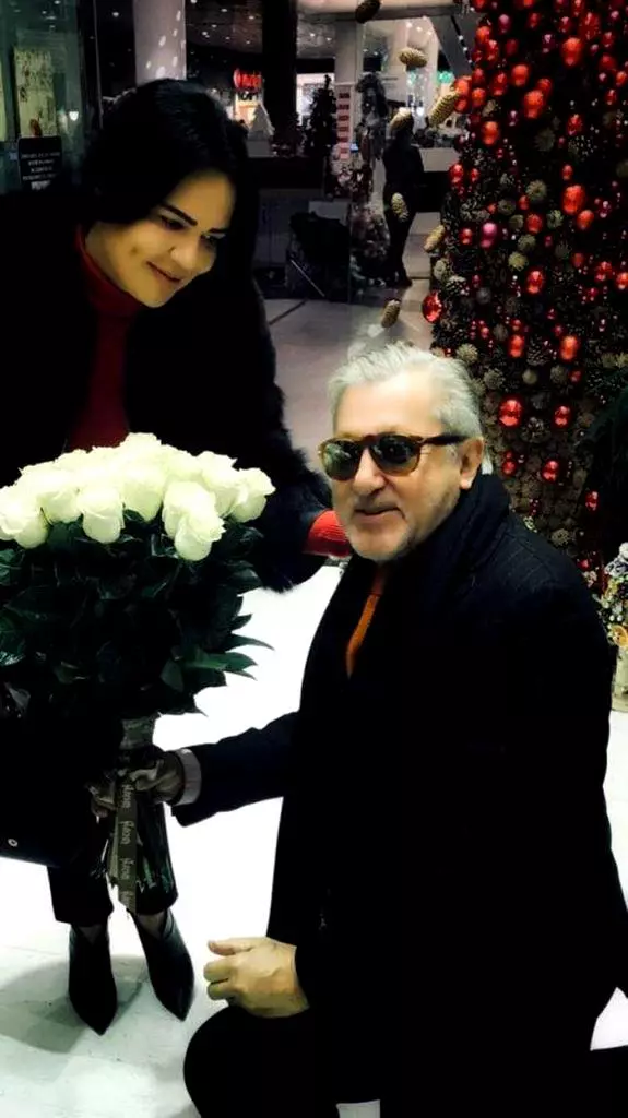 Ilie-Nastase-si-Ioana-Simion-3-1-575x1024