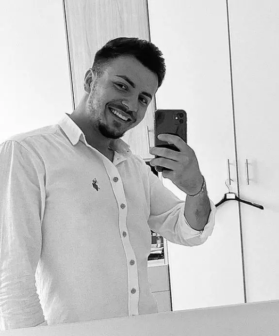 cine-este-cosmin-munteanu