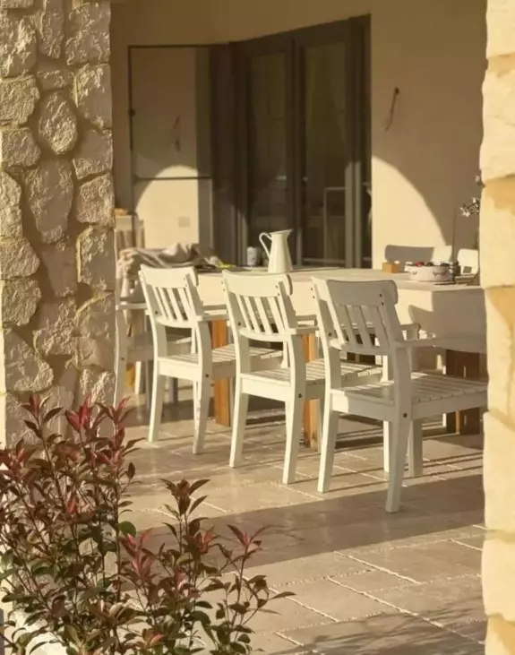adela-popescu-radu-valcan-casa-susani-imagini-noi (10)