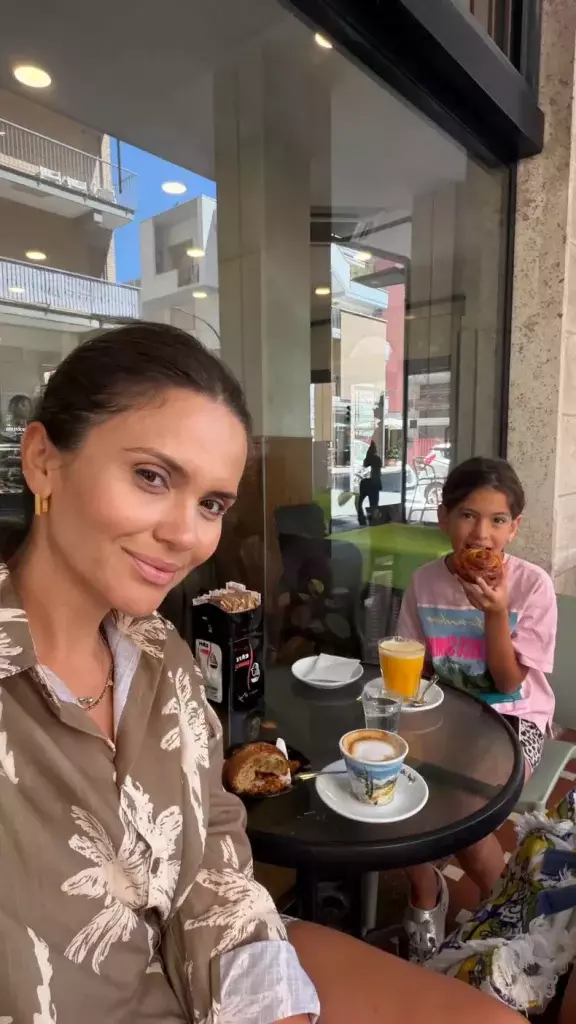Cristina Șișcanu, despre femeile care își bârfesc partenerii cu prietenele lor: „Nu știu să-și iubească bărbații”