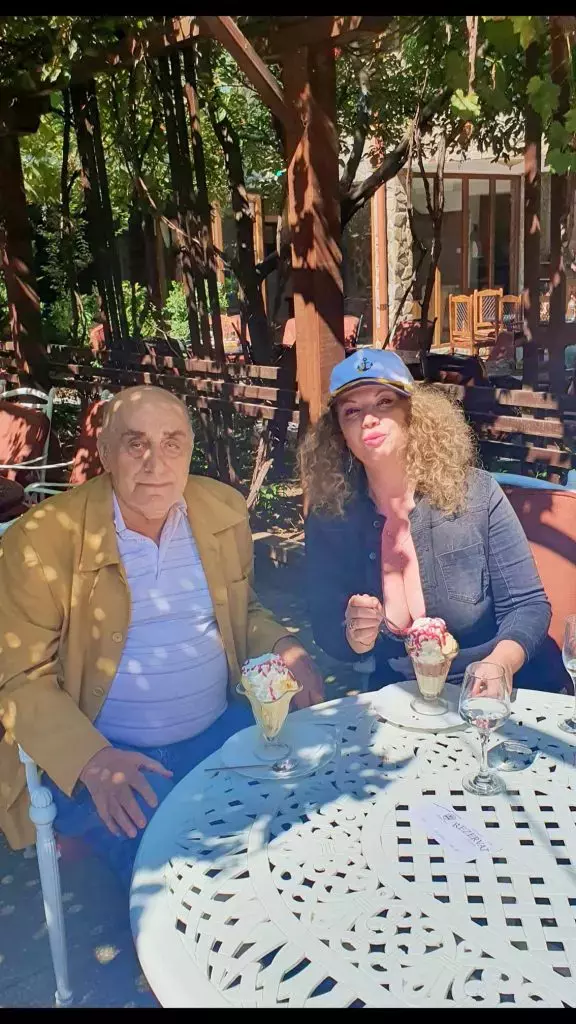 Oana-Lis-si-a-amanetat-verigheta-10