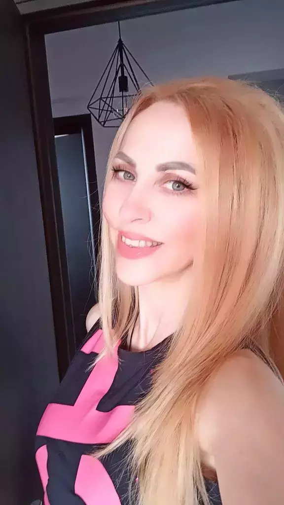 Divortul-dintre-Anca-Neacsu-si-sotul-ei-nu-s-a-pronuntat-8