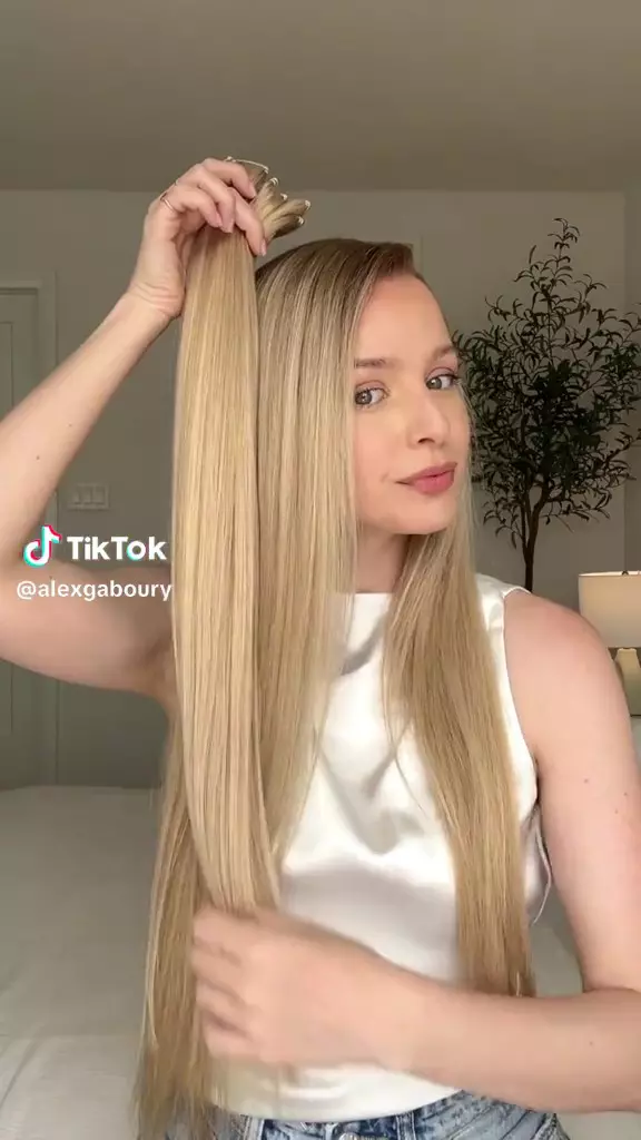 Cum aplici extensii de păr cu clips acasă (1)