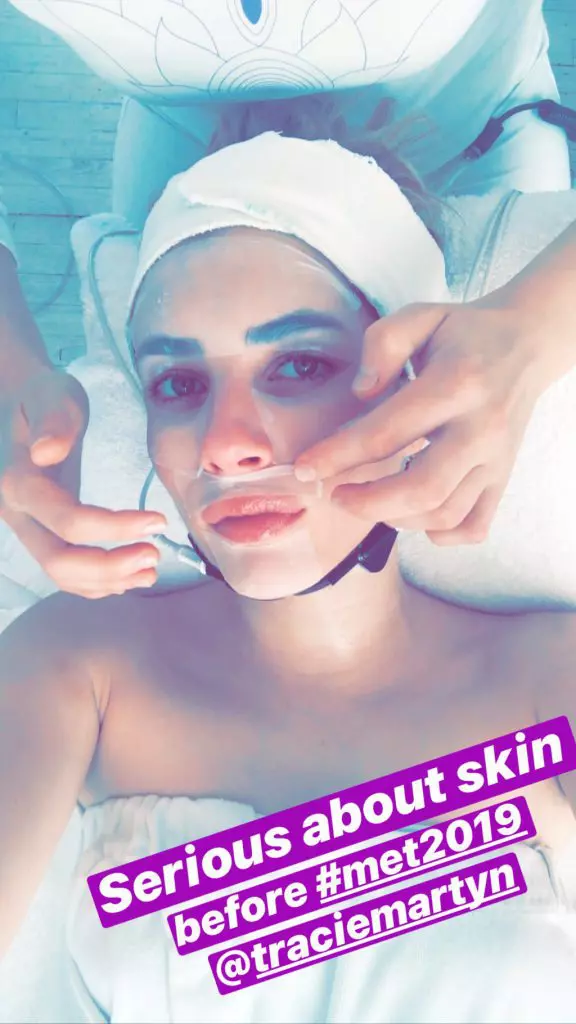 Emma-Roberts-@emmaroberts-576x1024