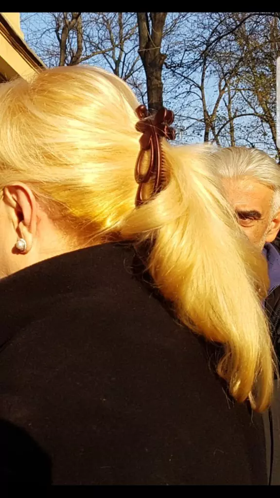 viorica-dancila-coada-de-cal-2-576x1024