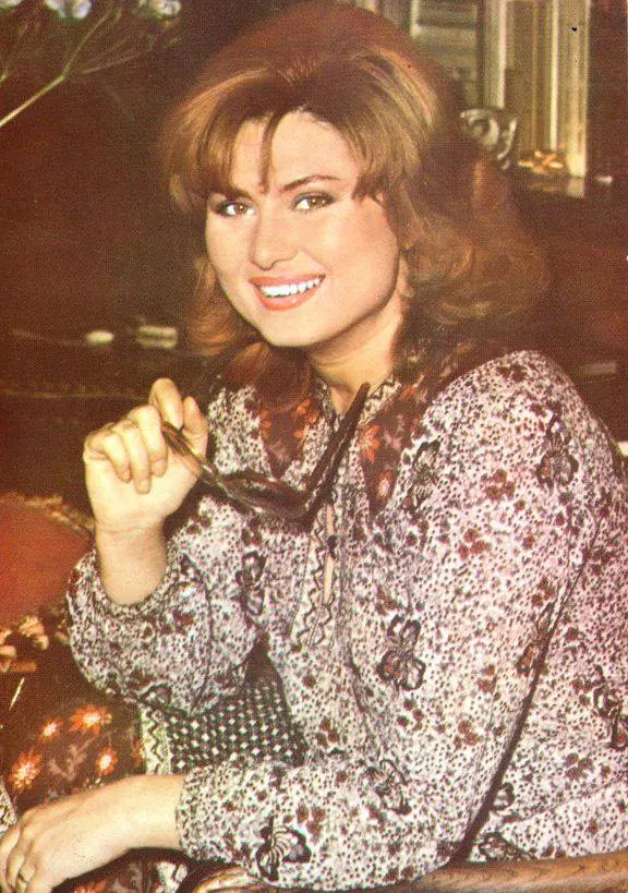 actrita florna cercel