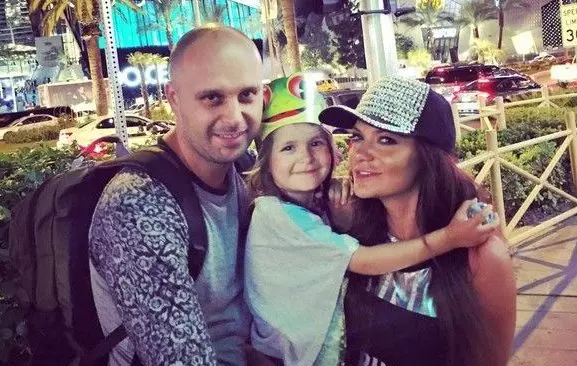 Andreea Antonescu, Traian Spak și fetița lor