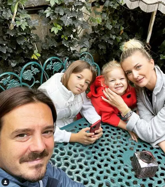 mihai-petre-nume-complet-4