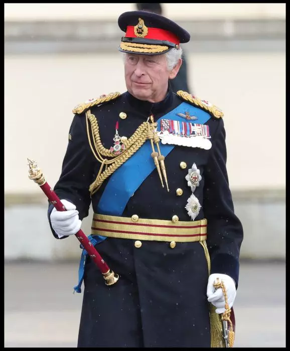 Conflictul continuă între regele Charles și Prințul Andrew