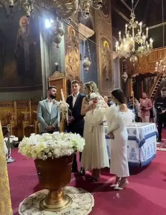 nicole-cherry-nunta-111