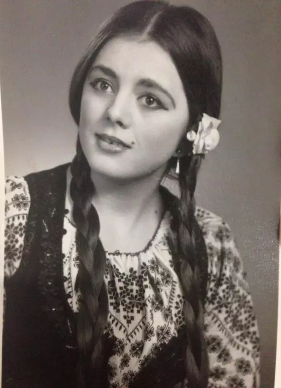 579676_10151893571845610_1366728116_n