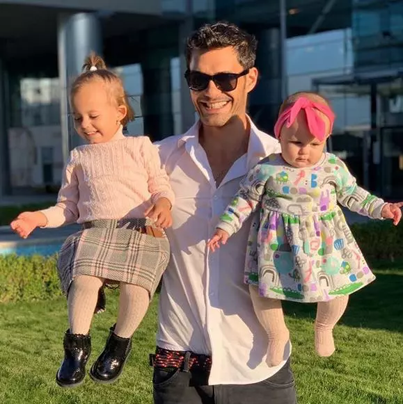 George-Burcea-si-fiicele-sale-1