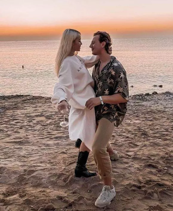 cine-este-sotul-lui-carmen-grebenisan-10