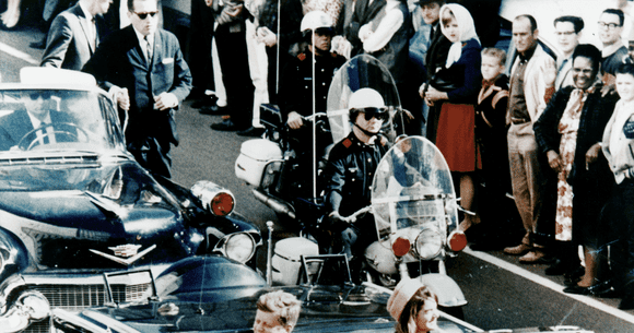 7 lucruri mai puțin cunoscute despre limuzina în care a fost ucis John Fitzgerald Kennedy