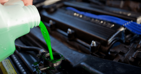 Antigel - când trebuie înlocuit şi cât costă