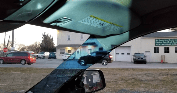 O tânără din SUA inventează stâlpul „invizibil”. Iată cum funcționează (VIDEO)